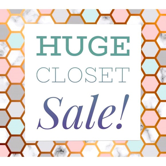 Clear Out The Closet SALE!!! Everything must go!!! - Picture 1 of 1